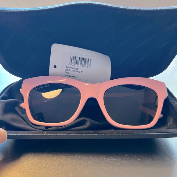 AUTHENTIC BALENCIAGA PINK SUNGLASSES - Picture 2 of 6